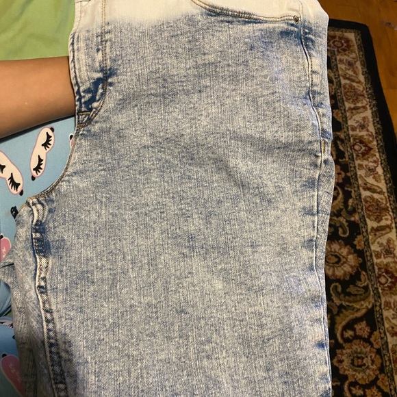 New jeans casual. - Picture 5 of 7